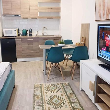 Beach Studio By Casa Del Mar Mamaia Exterior photo